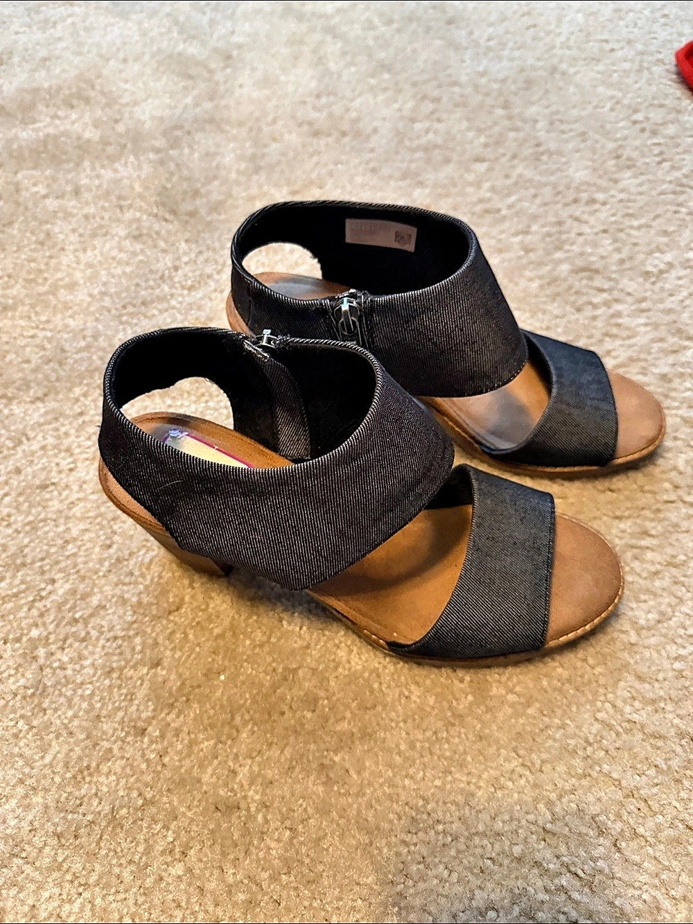 Tom’s Wedge Sandals